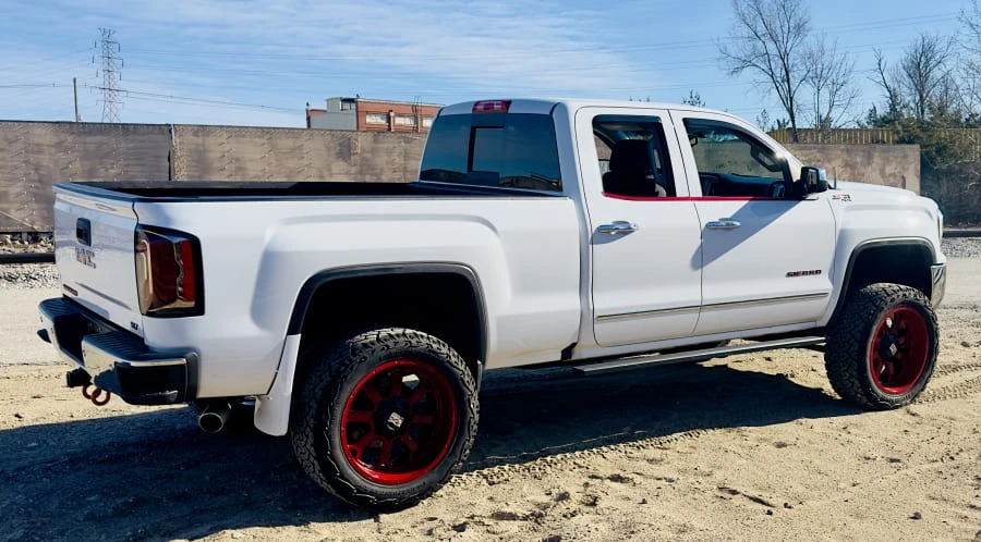 2017 GMC Sierra 4th Gen - Image 14 of 24