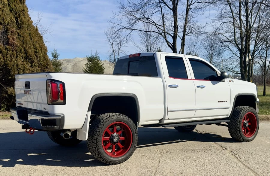 2017 GMC Sierra 4th Gen - Image 11 of 24