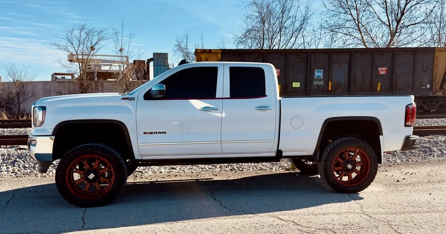 2017 GMC Sierra 4th Gen - Image 13 of 24