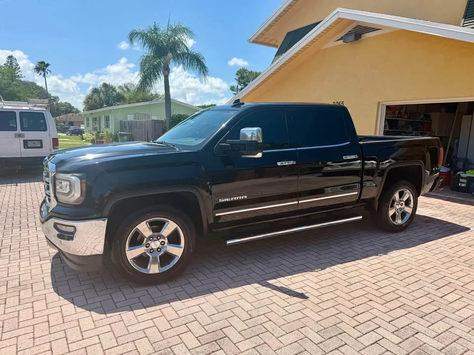 2017 GMC Sierra 4th Gen - Image 2 of 6