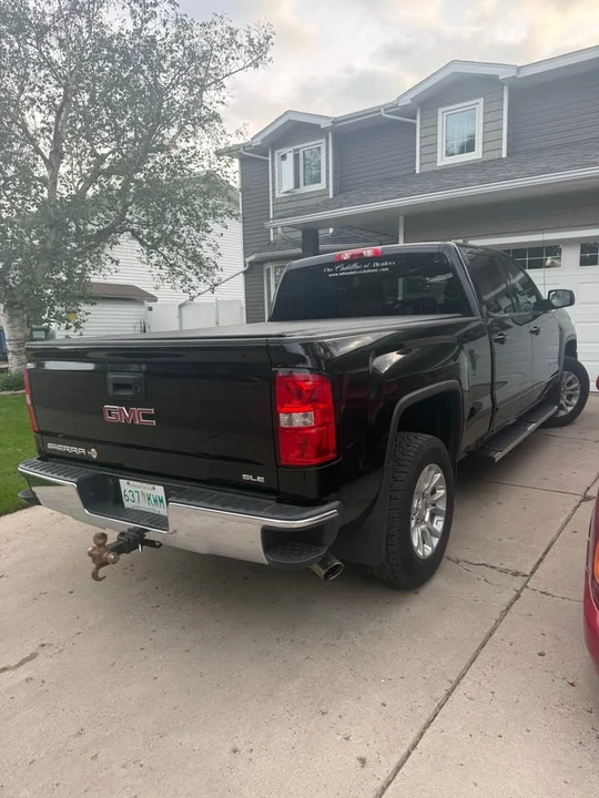 2017 GMC Sierra 4th Gen - Image 3 of 9