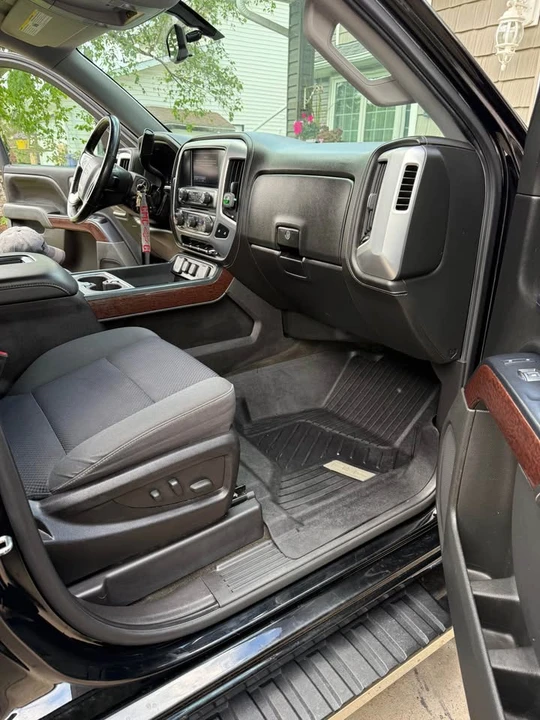2017 GMC Sierra 4th Gen - Image 5 of 9