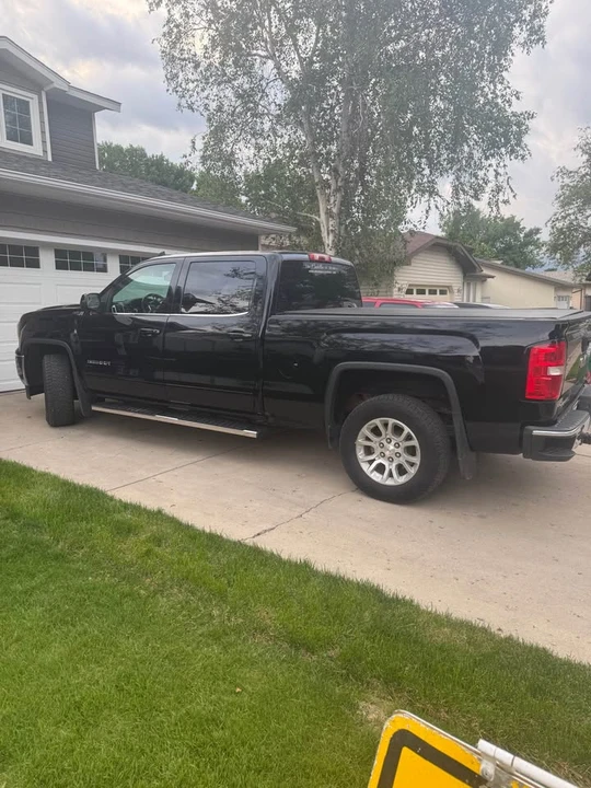 2017 GMC Sierra 4th Gen - Image 4 of 9