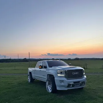 2017 GMC Sierra 2500 HD Denali Crew Cab