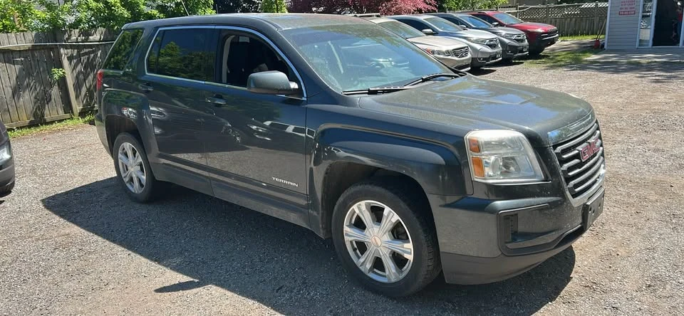 2017 GMC Terrain - Image 8 of 10
