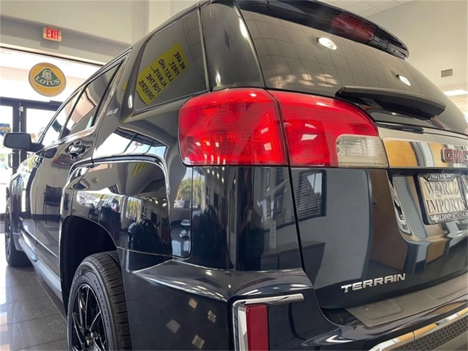 2017 GMC Terrain - Image 15 of 31