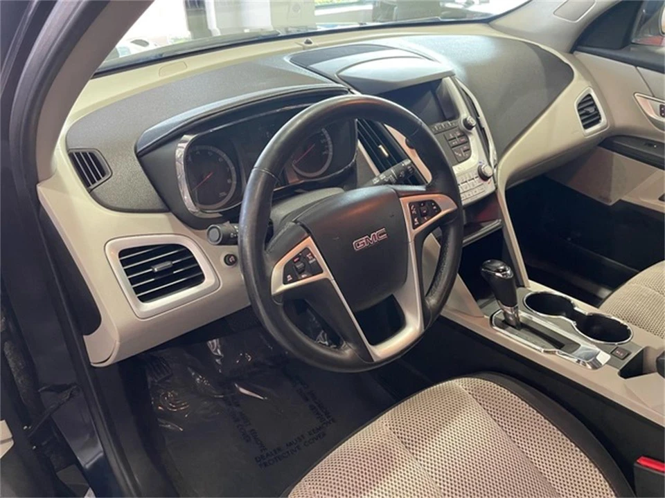 2017 GMC Terrain - Image 24 of 31