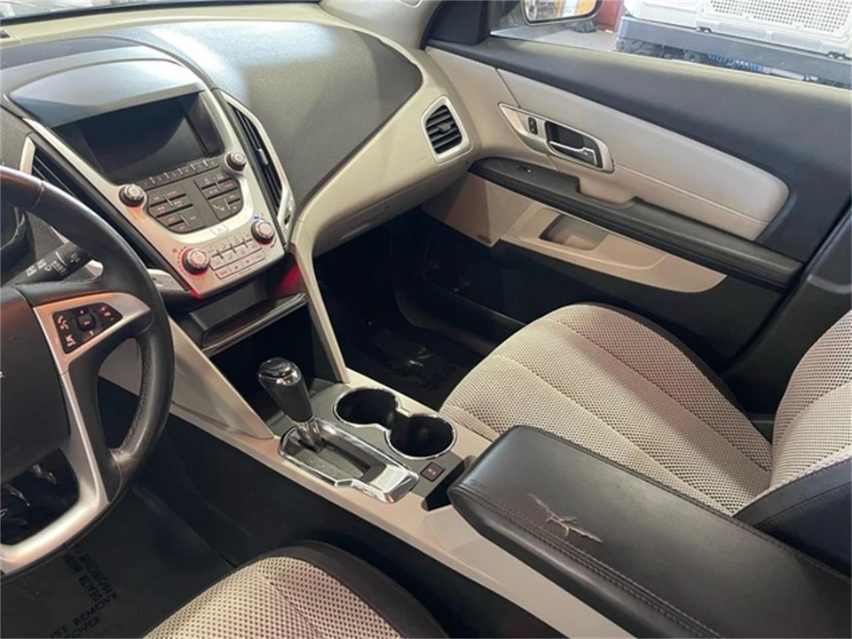 2017 GMC Terrain - Image 26 of 31