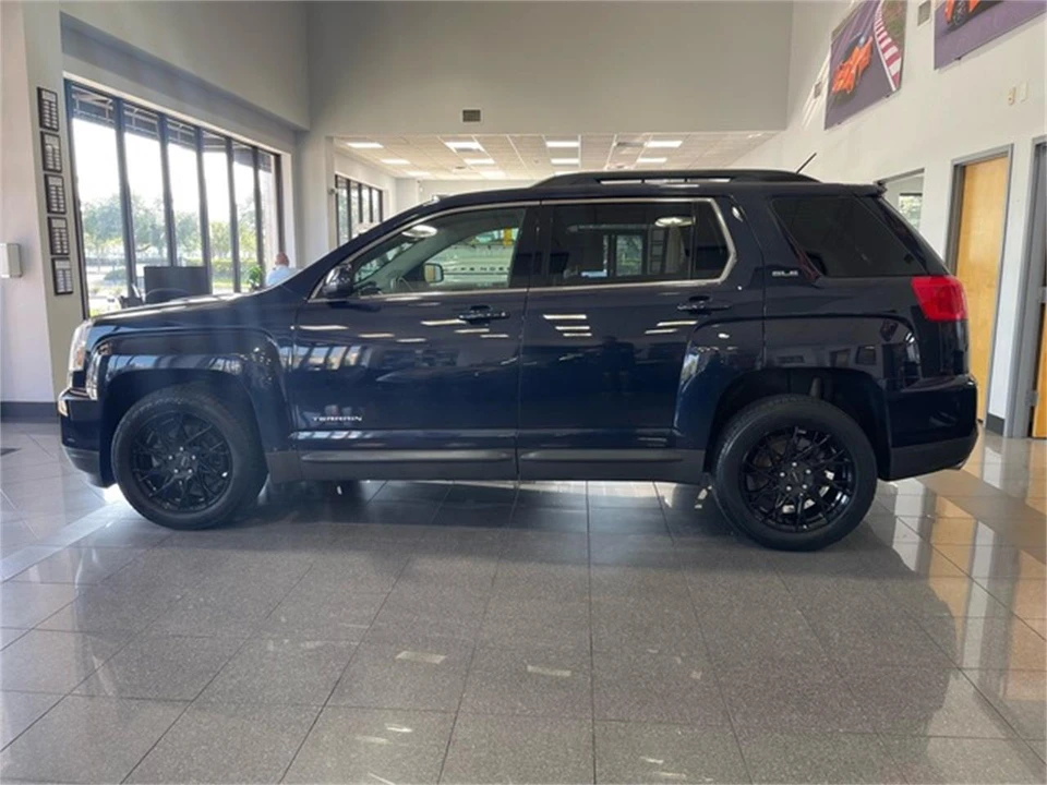 2017 GMC Terrain - Image 2 of 31