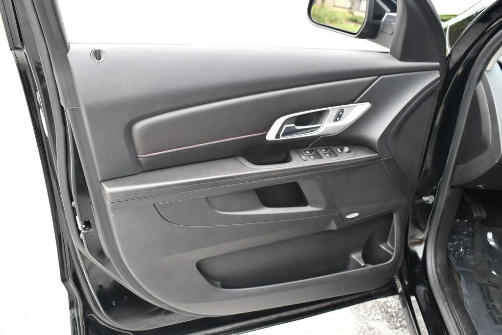2017 GMC Terrain - Image 11 of 12