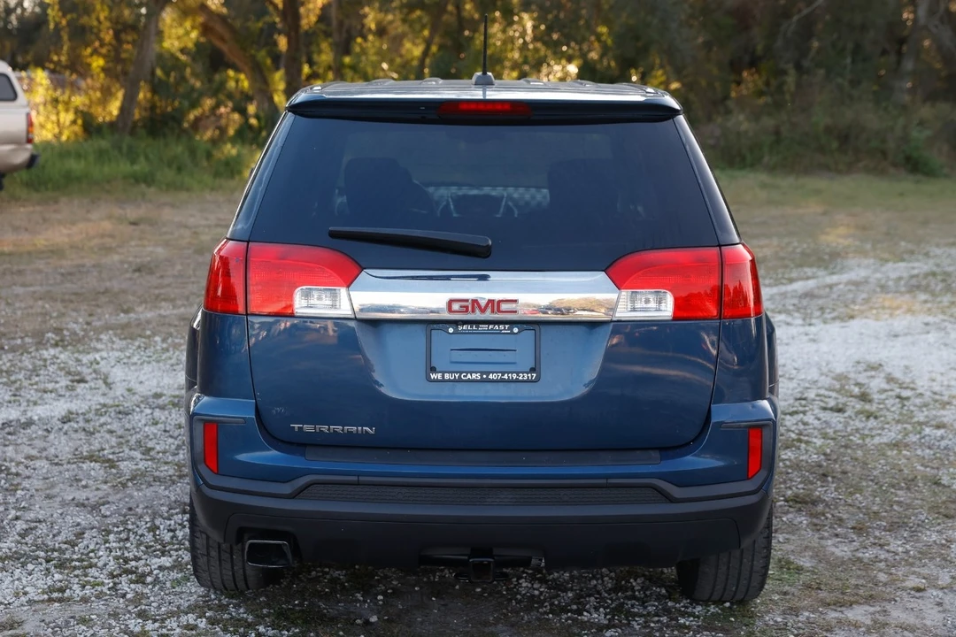 2017 GMC Terrain - Image 9 of 12