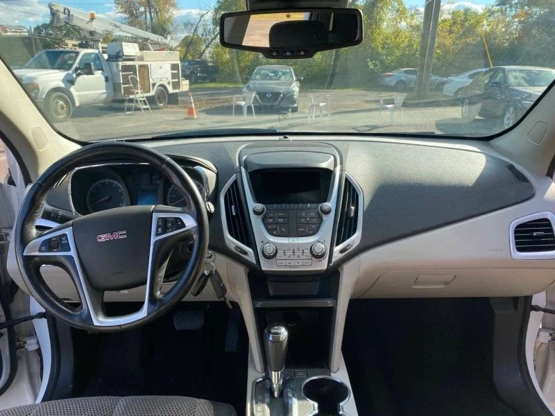 2017 GMC Terrain - Image 10 of 12