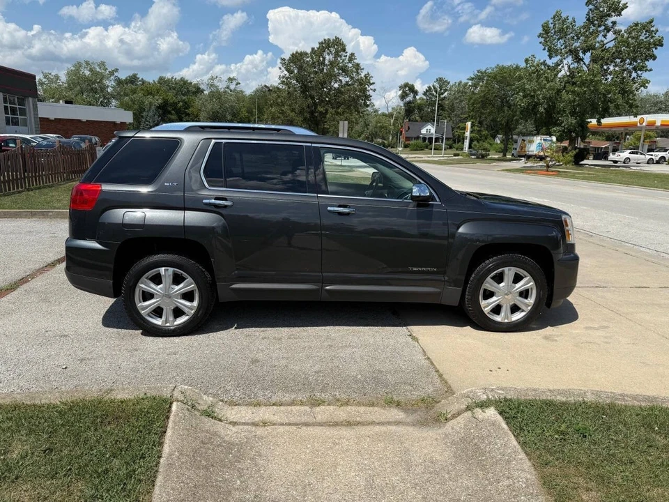 2017 GMC Terrain - Image 9 of 21