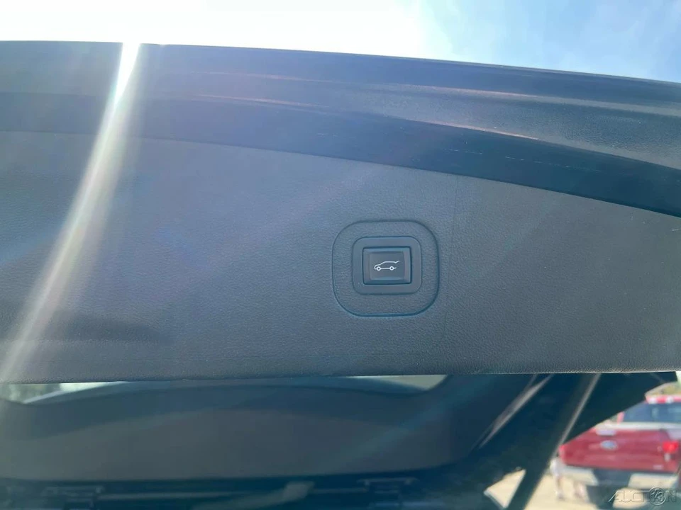 2017 GMC Terrain - Image 14 of 21