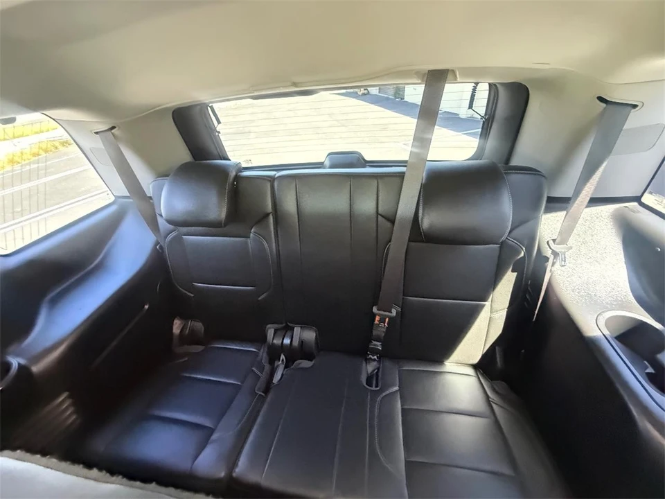 2017 GMC Yukon 4th Gen - Image 18 of 30