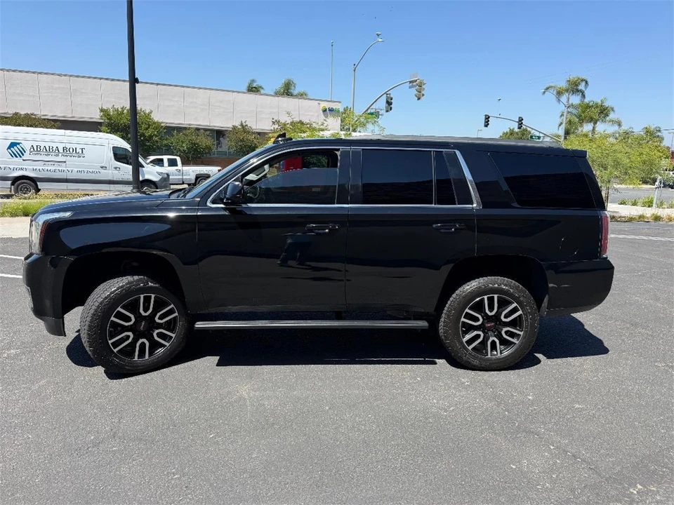 2017 GMC Yukon 4th Gen - Image 6 of 30