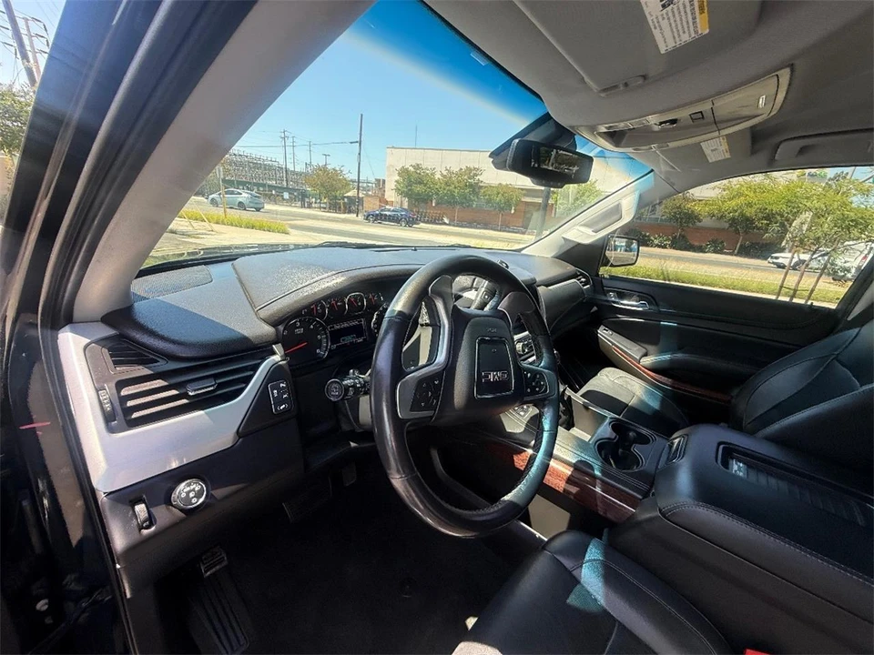 2017 GMC Yukon 4th Gen - Image 10 of 30