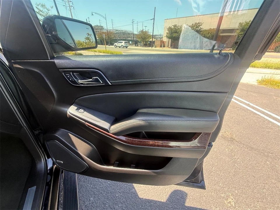2017 GMC Yukon 4th Gen - Image 17 of 30