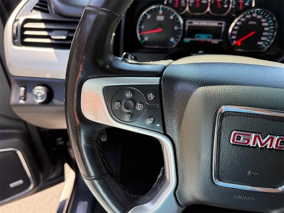 2017 GMC Yukon 4th Gen - Image 22 of 30
