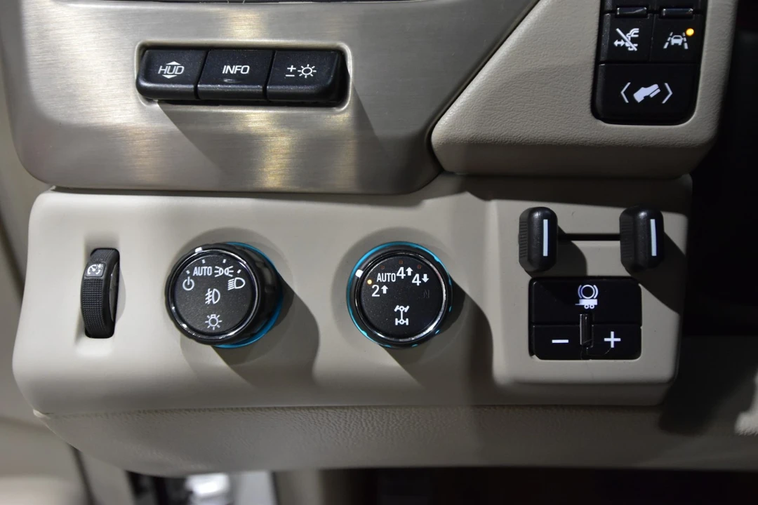 2017 GMC Yukon 4th Gen - Image 19 of 21