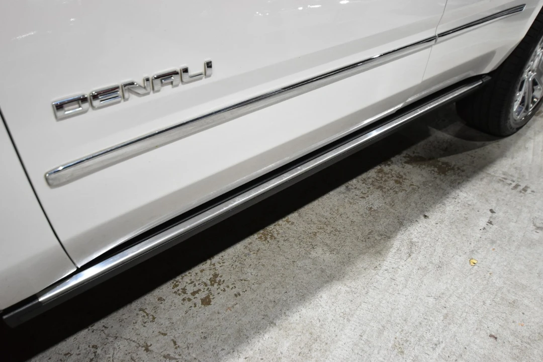 2017 GMC Yukon 4th Gen - Image 8 of 12
