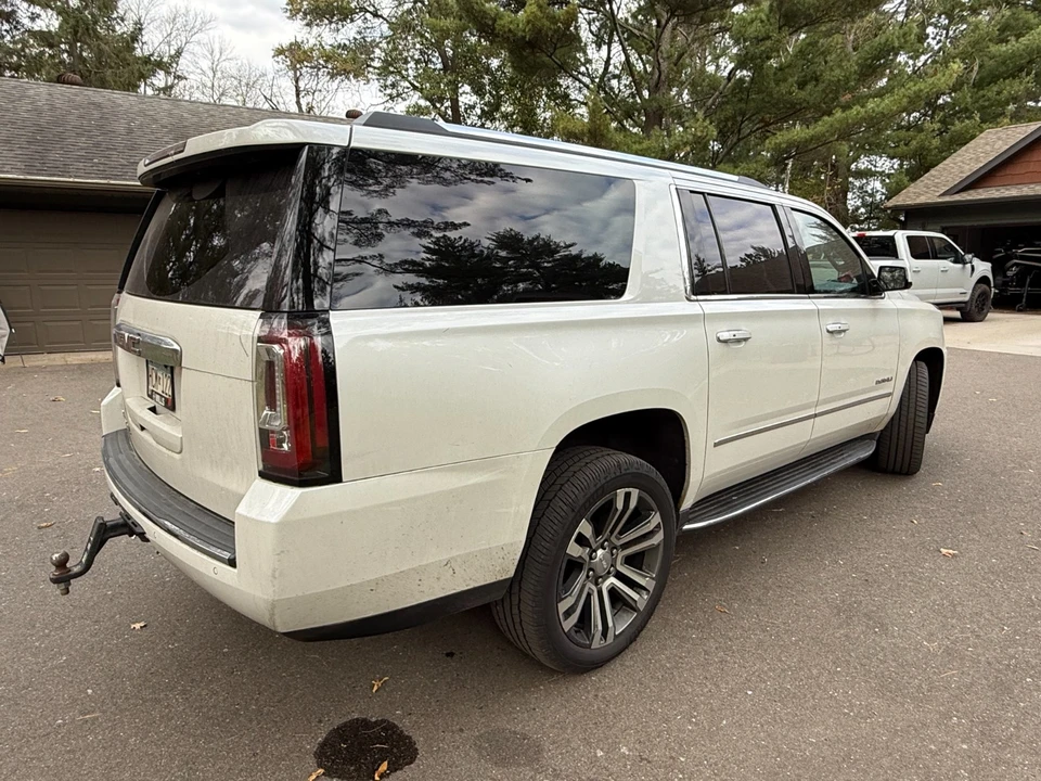2017 GMC Yukon 4th Gen - Image 10 of 10