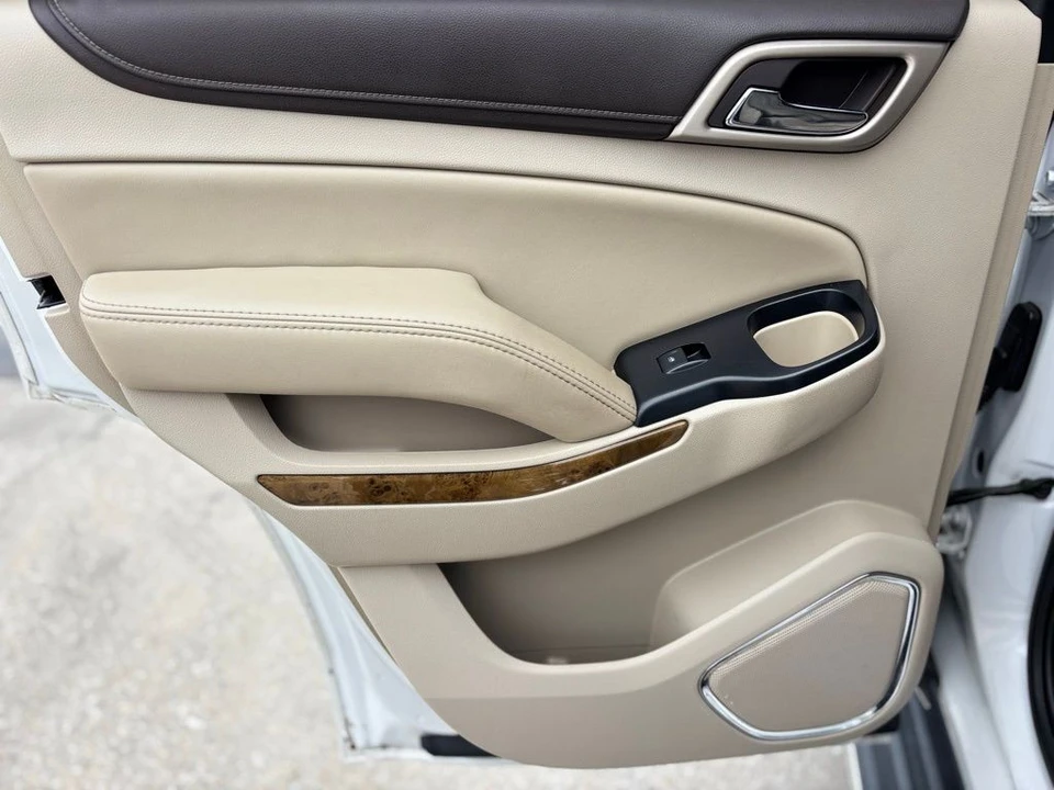 2017 GMC Yukon 4th Gen - Image 18 of 21