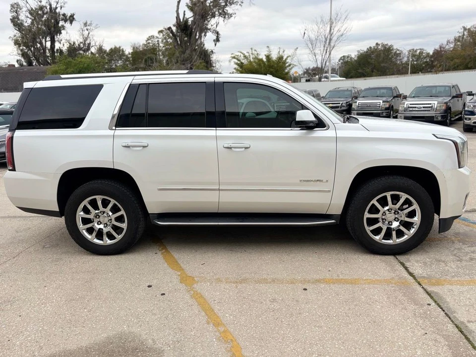 2017 GMC Yukon 4th Gen - Image 6 of 21
