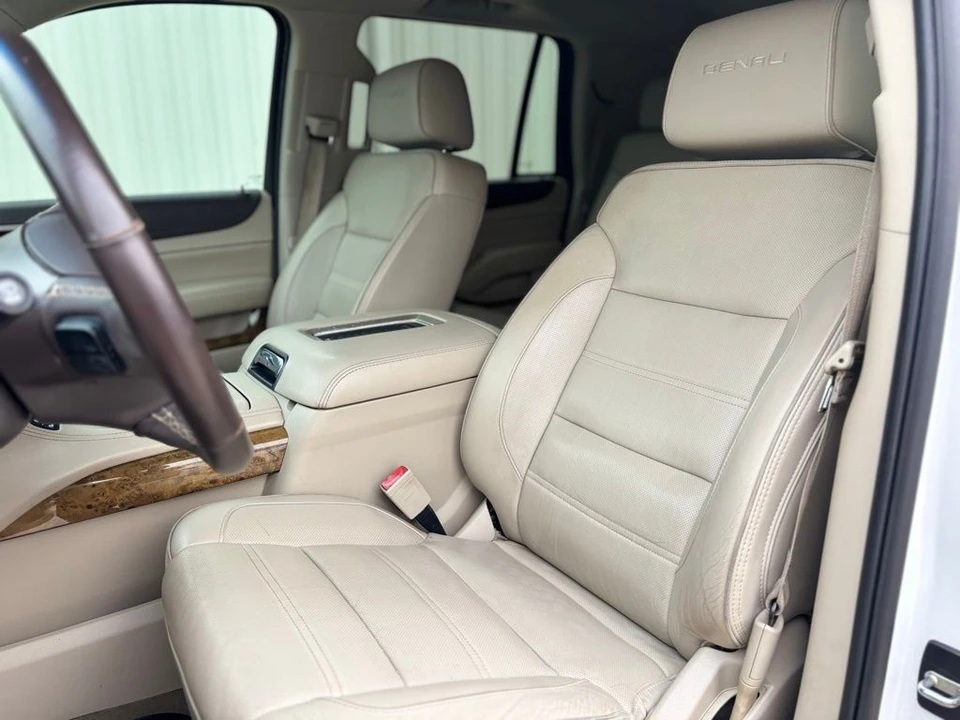 2017 GMC Yukon 4th Gen - Image 11 of 21