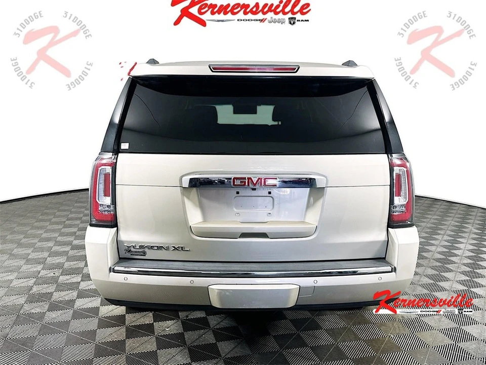 2017 GMC Yukon 4th Gen - Image 6 of 12