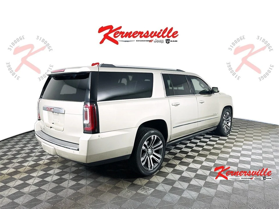 2017 GMC Yukon 4th Gen - Image 7 of 12