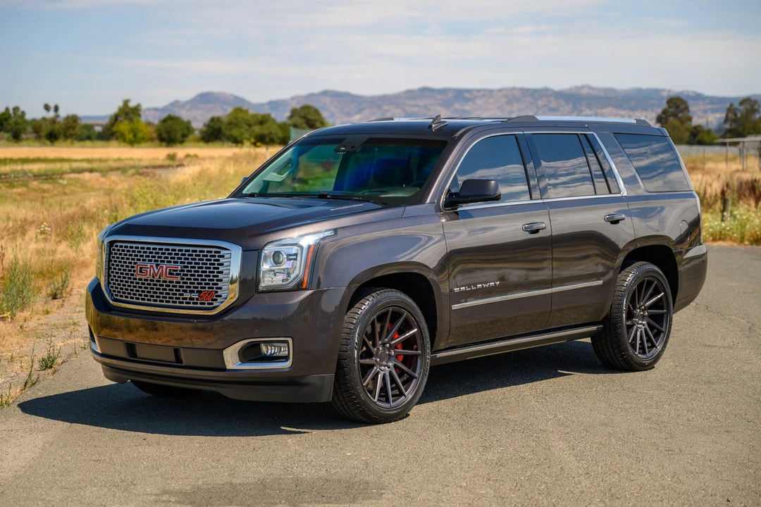2017 GMC Yukon 4th Gen - Image 3 of 31