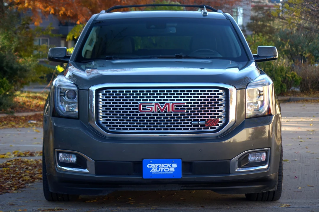 2017 GMC Yukon 4th Gen - Image 16 of 31