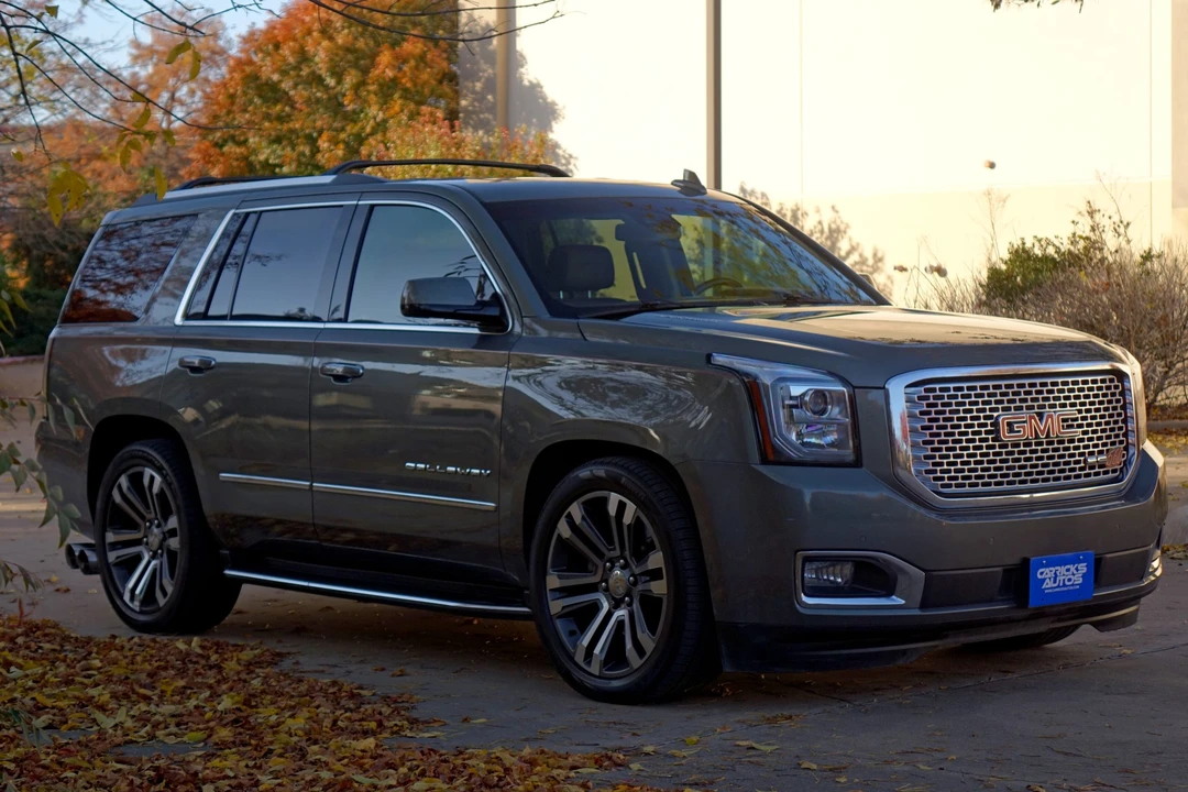 2017 GMC Yukon 4th Gen - Image 13 of 31