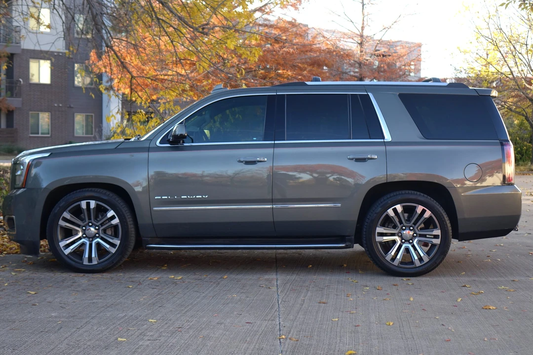 2017 GMC Yukon 4th Gen - Image 4 of 31