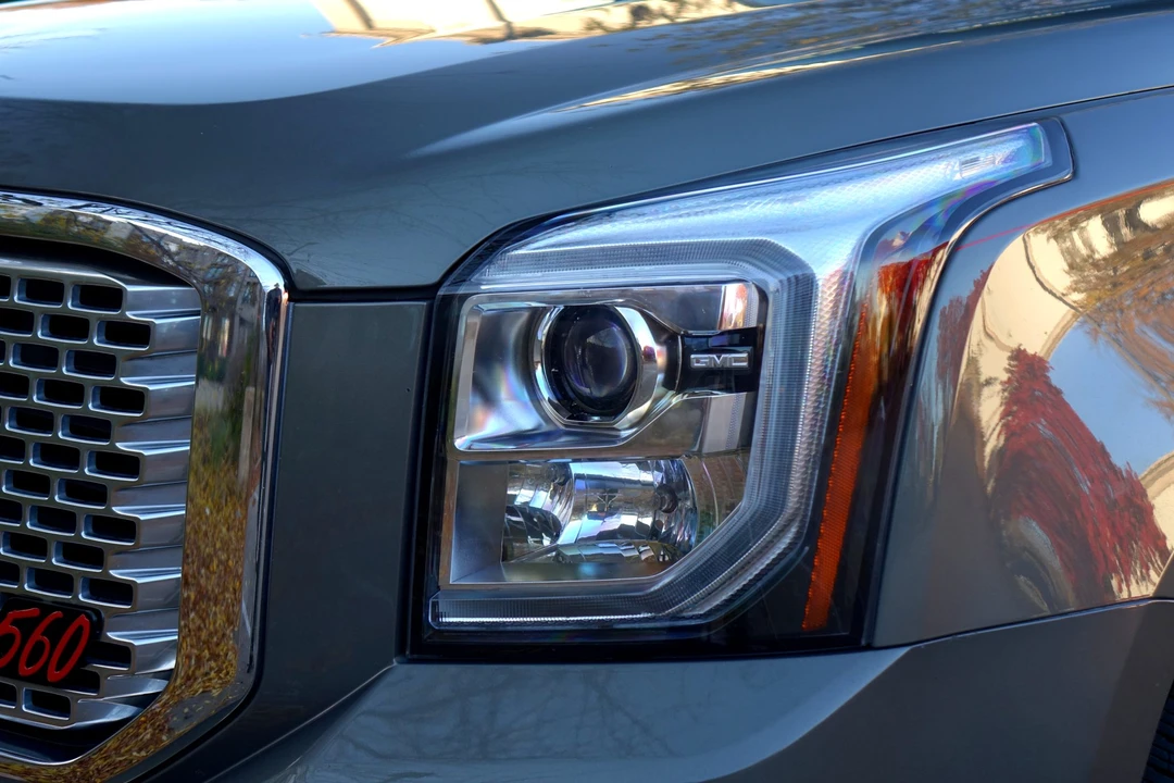 2017 GMC Yukon 4th Gen - Image 23 of 31