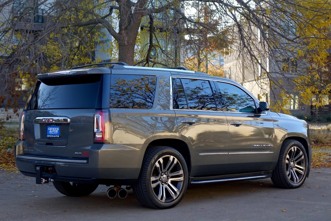 2017 GMC Yukon 4th Gen - Image 11 of 31