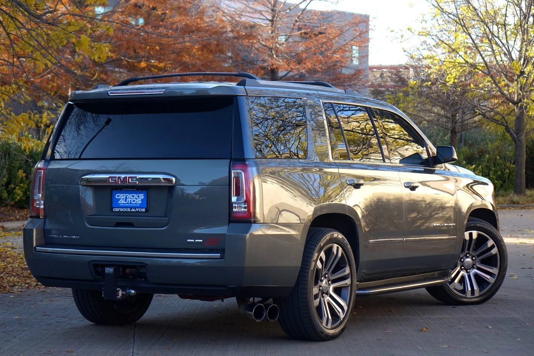 2017 GMC Yukon 4th Gen - Image 10 of 31
