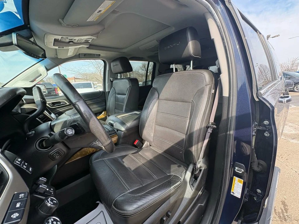 2017 GMC Yukon 4th Gen - Image 10 of 12
