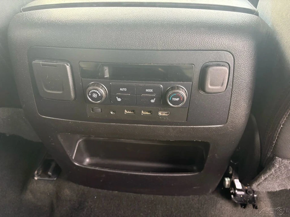 2017 GMC Yukon 4th Gen - Image 18 of 21