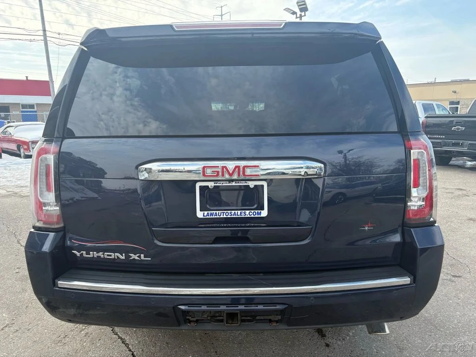 2017 GMC Yukon 4th Gen - Image 6 of 12