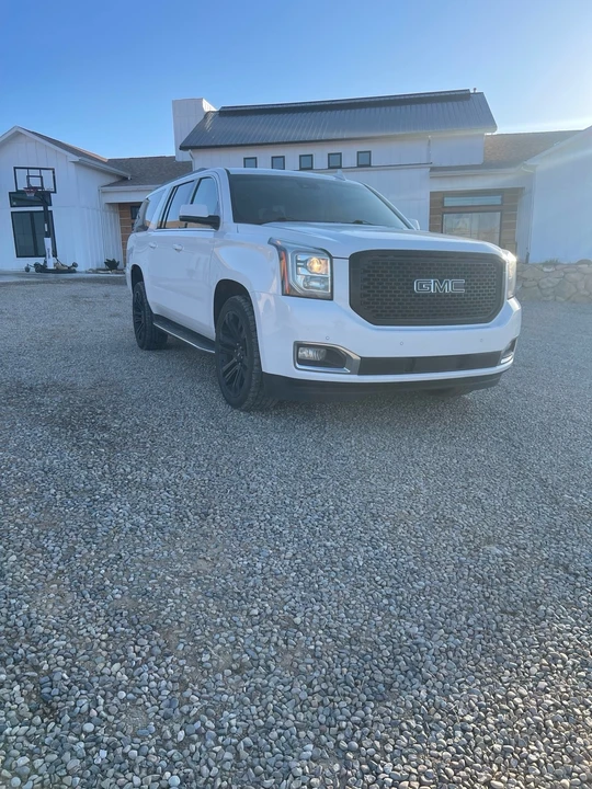 2017 GMC Yukon 4th Gen - Image 2 of 14