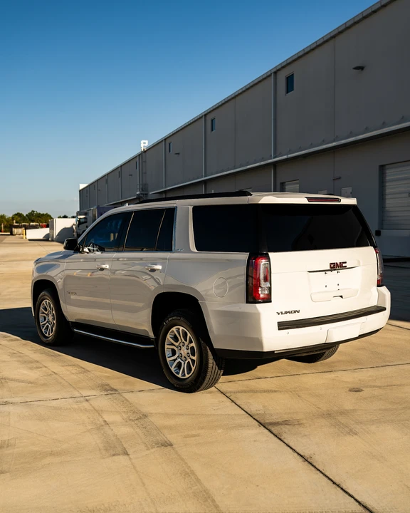 2017 GMC Yukon 4th Gen - Image 21 of 31