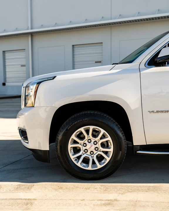 2017 GMC Yukon 4th Gen - Image 30 of 31
