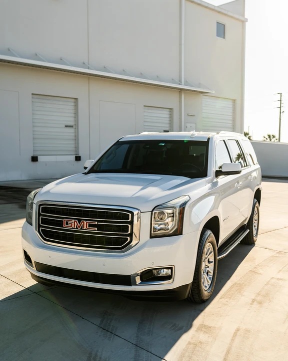 2017 GMC Yukon 4th Gen - Image 8 of 31