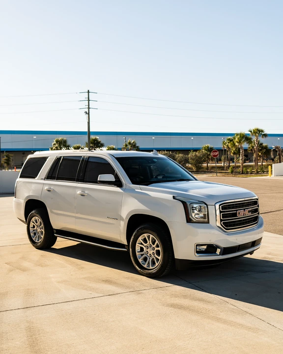 2017 GMC Yukon 4th Gen - Image 14 of 31