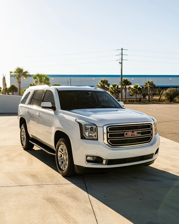 2017 GMC Yukon 4th Gen - Image 10 of 31