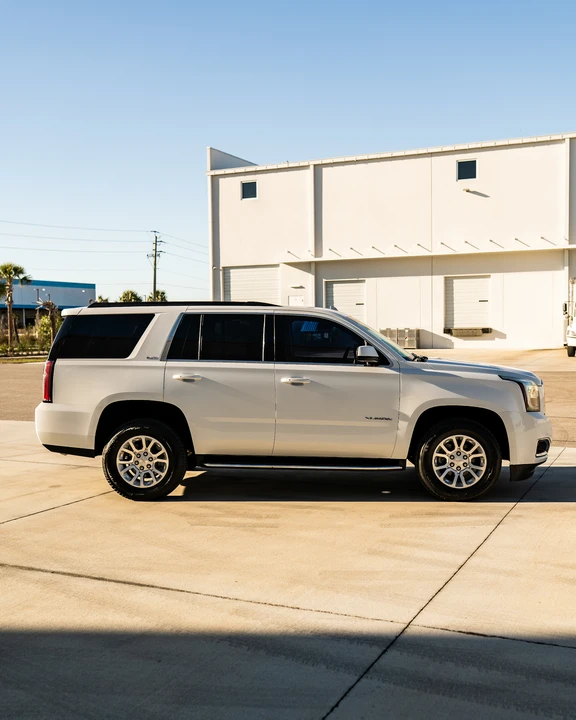 2017 GMC Yukon 4th Gen - Image 17 of 31