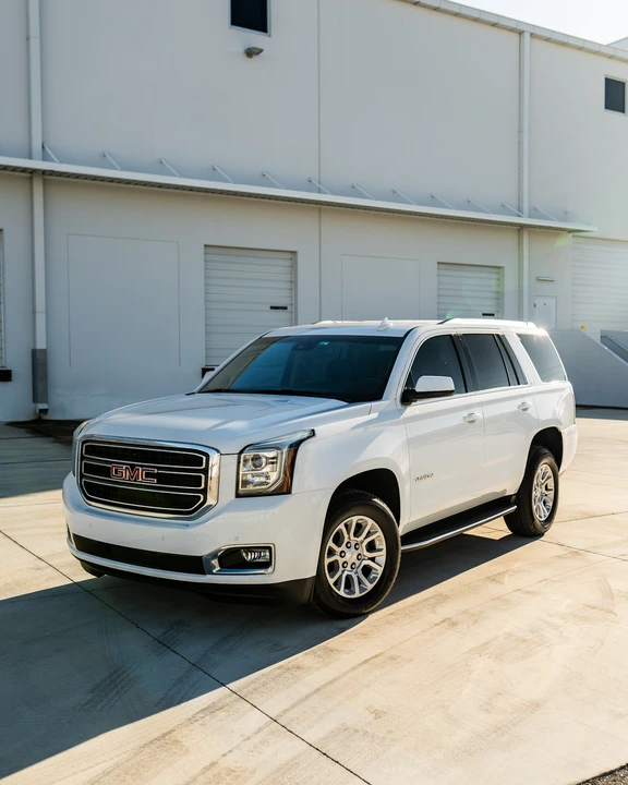 2017 GMC Yukon 4th Gen - Image 5 of 31