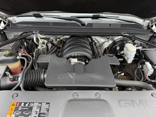2017 GMC Yukon 4th Gen - Image 8 of 12